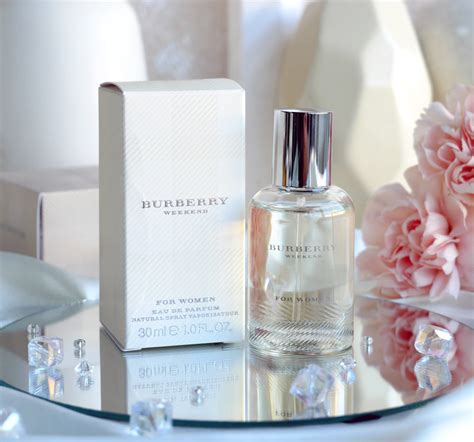 perfumes that smell like burberry her|review burberry weekend perfume.